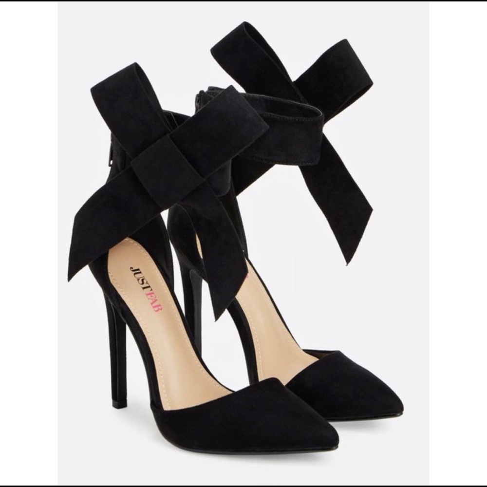 Gorgeous Heel with Bow